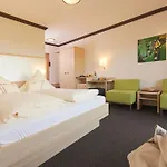 Haus Rebland Urlaubsglueck-Hotel